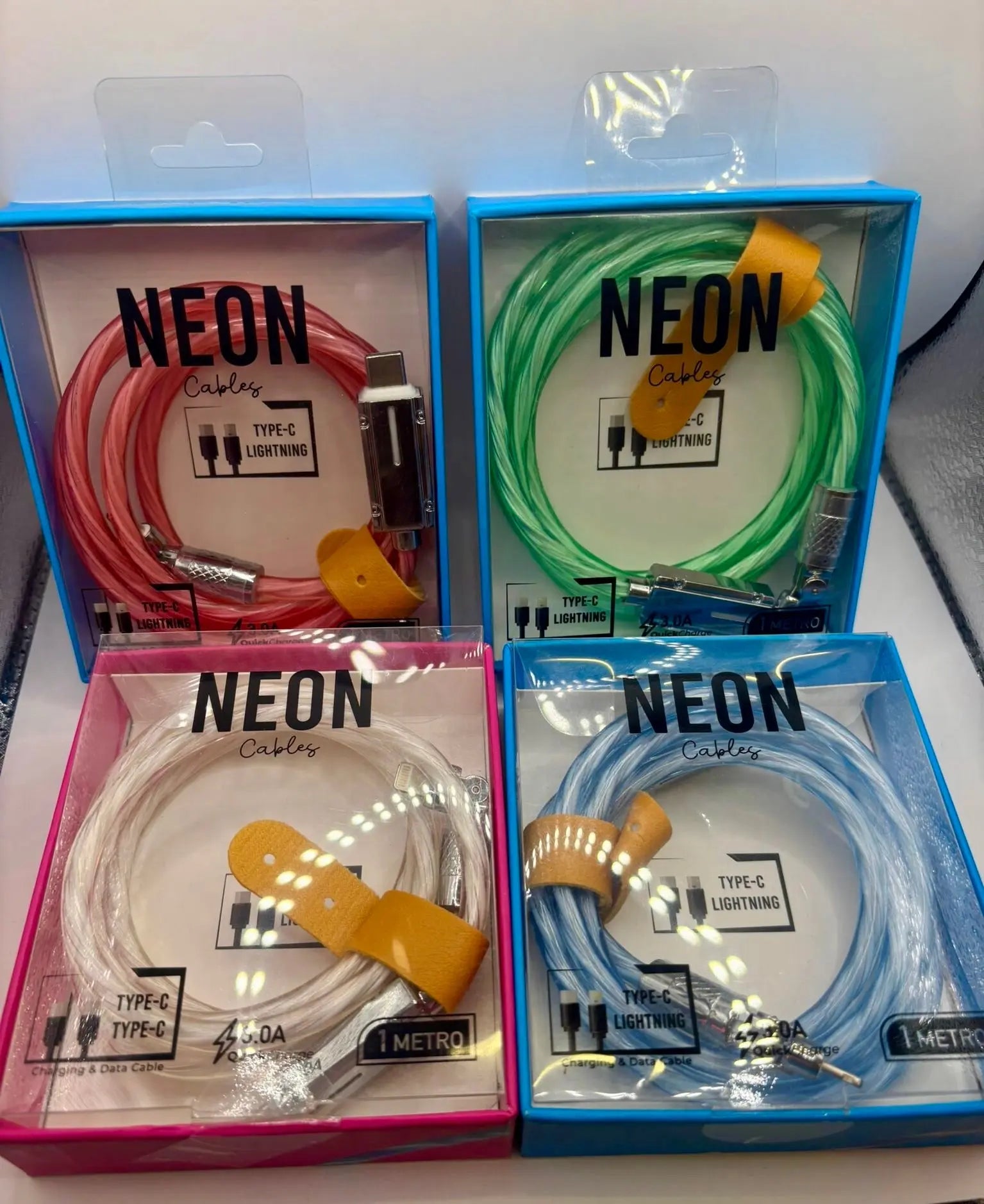 Neon - Cavo di ricarica e cavo dati CT Creative